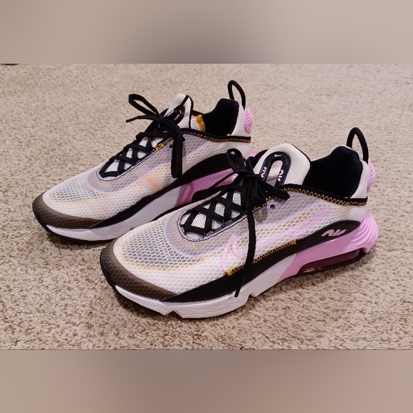 Nike Air Max 2090 Pink And Black Shoes CJ4066-104 Womens Size 6 Youth 4.5 - Picture 3 of 9